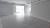 APARTAMENTO 04 SUTES QUADRA MAR ITAPEMA SC 