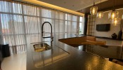 APARTAMENTO 03 SUTES NA QUADRA MAR DE MEIA PRAIA