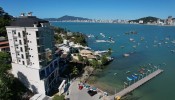 APARTAMENTO FRENTE MAR A VENDA EM ITAPEMA 