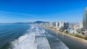 APARTAMENTO FRENTE MAR A VENDA EM ITAPEMA