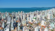 APARTAMENTO A VENDA EM MEIA PRAIA | 4 SUTES 