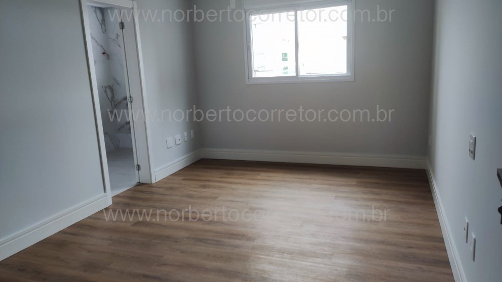 APARTAMENTO 04 SUTES QUADRA MAR ITAPEMA SC 