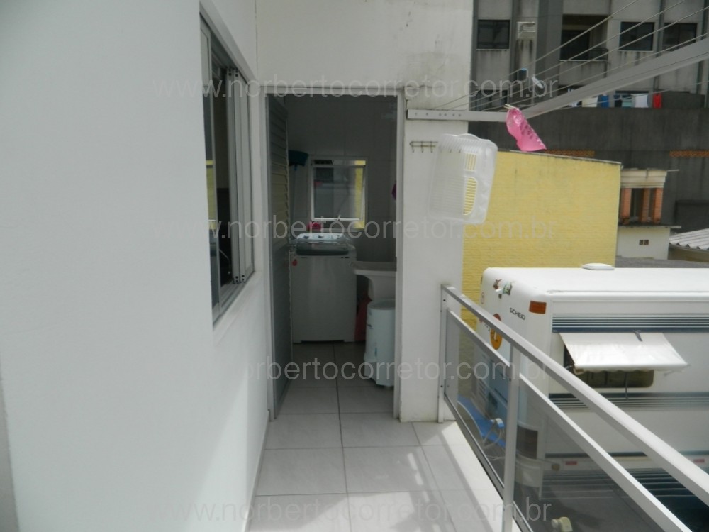 CASA ELIETE MEIA PRAIA 