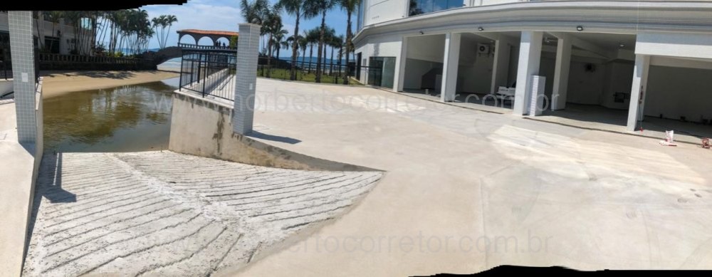 APARTAMENTO FRENTE MAR NO CENTRO DE ITAPEMA 