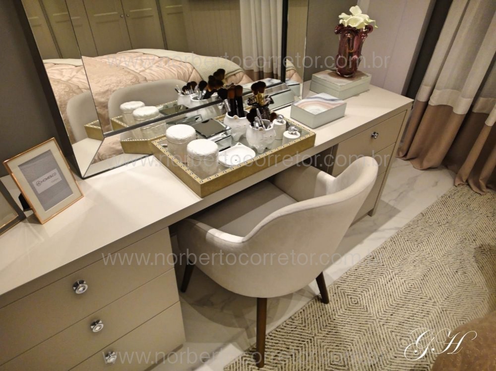 APARTAMENTO FRENTE MAR NO CENTRO DE ITAPEMA 