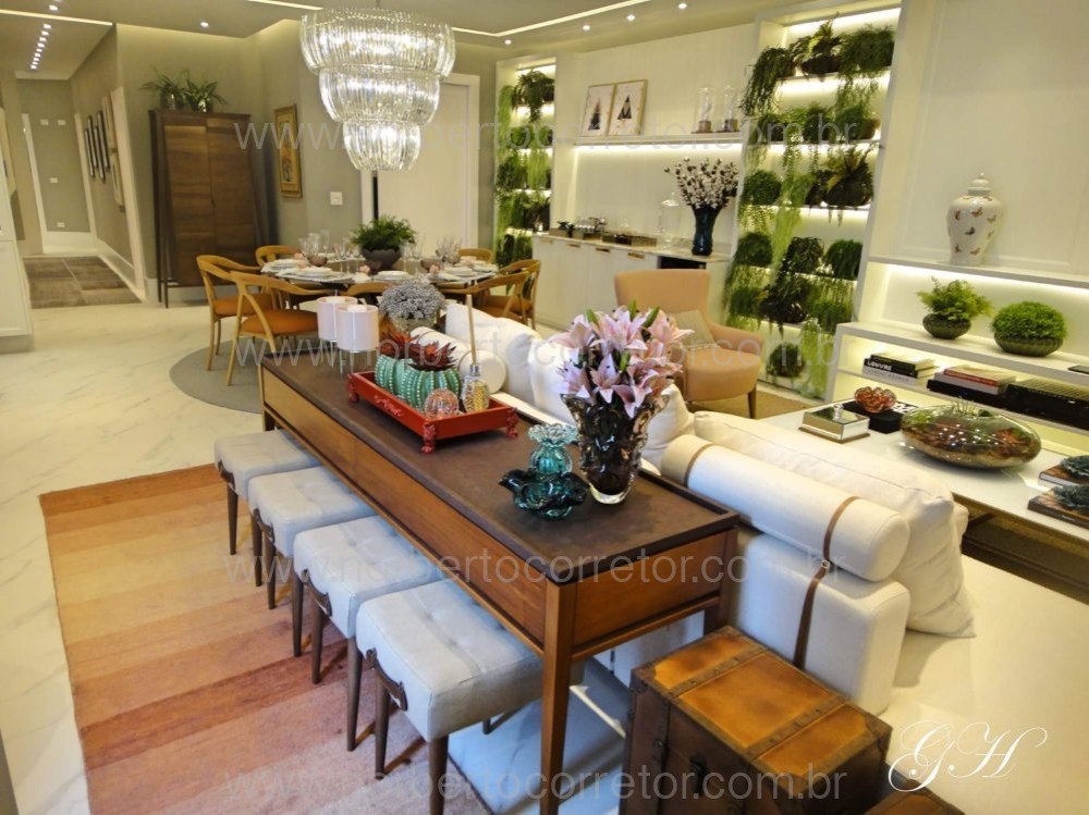 APARTAMENTO FRENTE MAR NO CENTRO DE ITAPEMA 