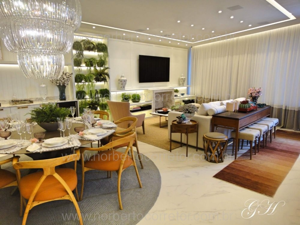 APARTAMENTO FRENTE MAR NO CENTRO DE ITAPEMA 