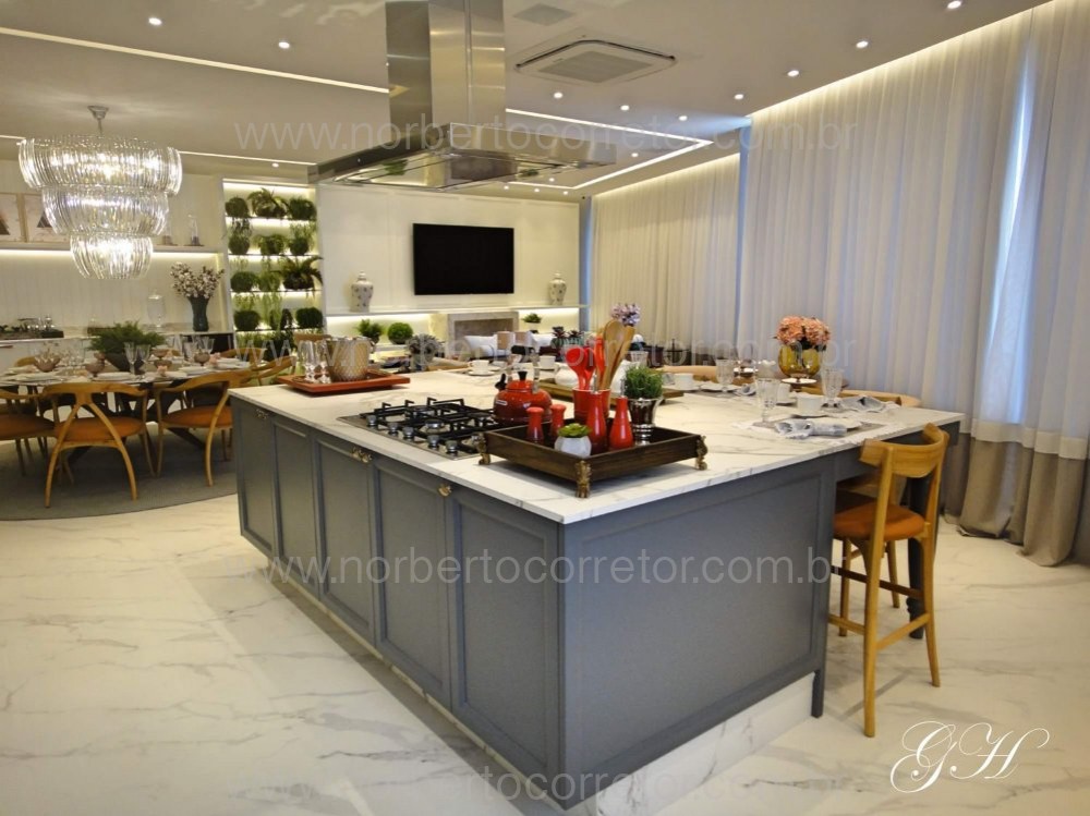 APARTAMENTO FRENTE MAR NO CENTRO DE ITAPEMA 