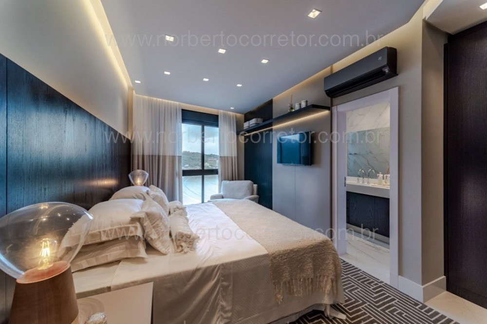 APARTAMENTO FRENTE MAR NO CENTRO DE ITAPEMA 