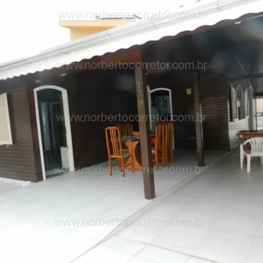 CASA 40 PESSOAS  TEMPORADA COM PISCINA  MEIA PRAIA