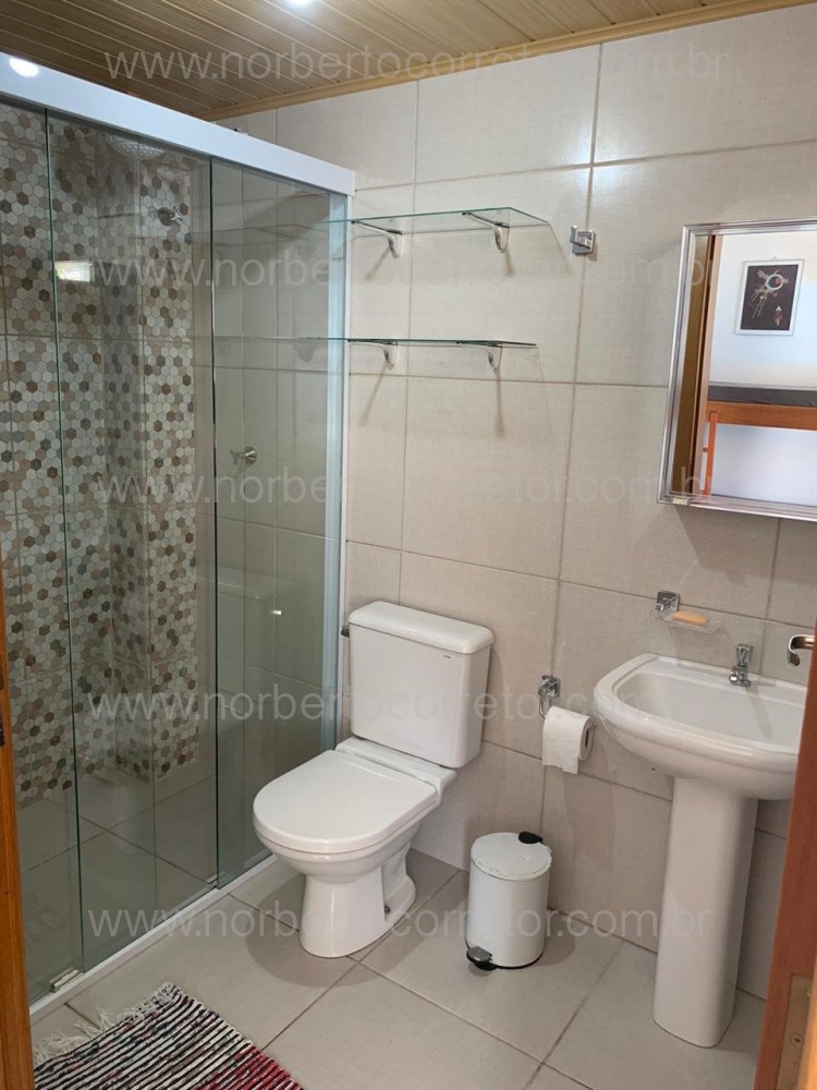 CASA 40 PESSOAS  TEMPORADA COM PISCINA  MEIA PRAIA