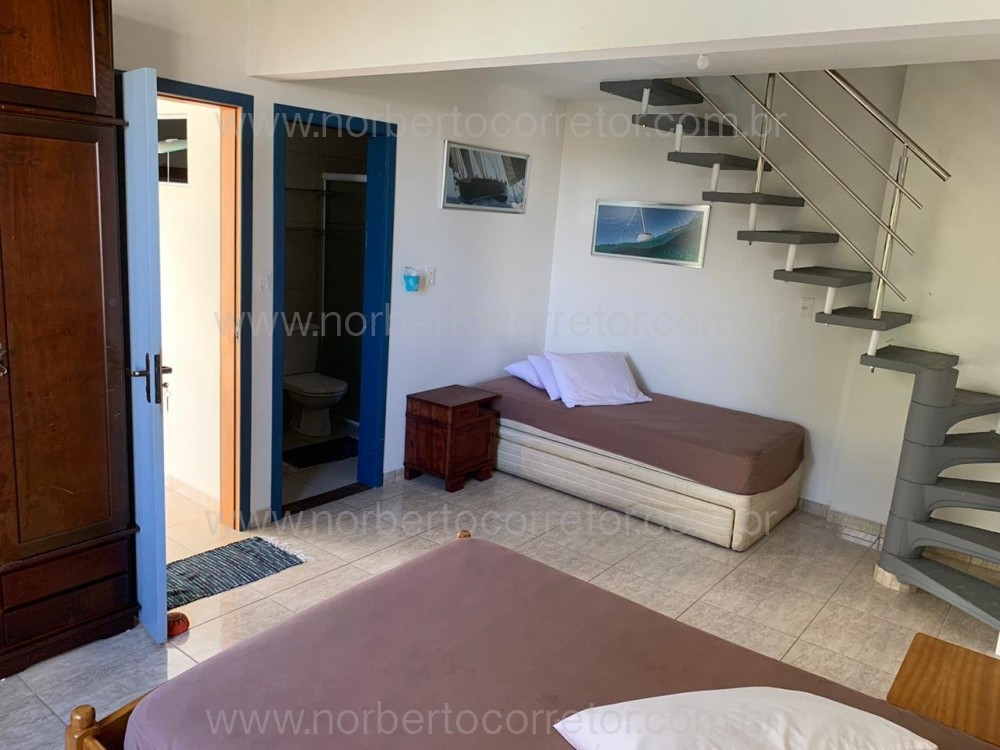 CASA 40 PESSOAS  TEMPORADA COM PISCINA  MEIA PRAIA