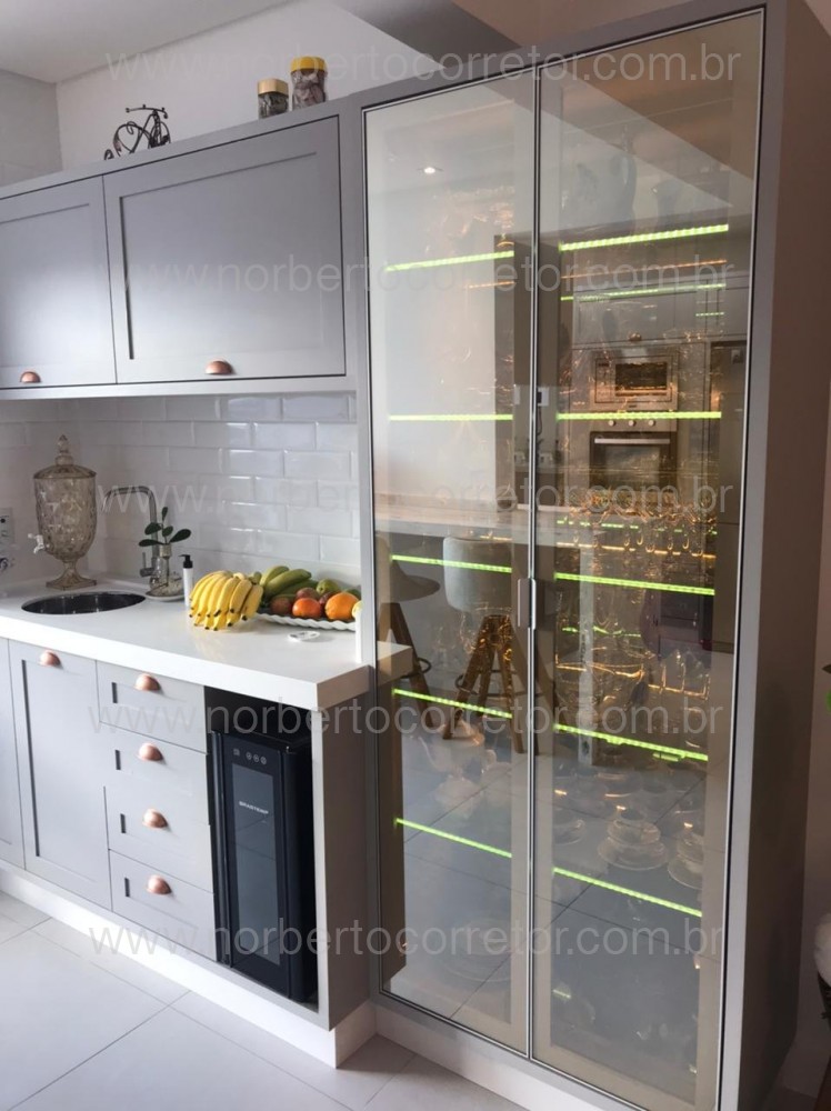 APARTAMENTO DE ALTO PADRAO MOBILIADO 