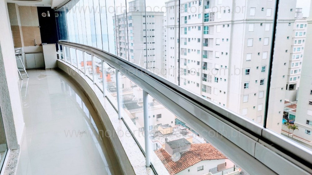 APARTAMENTO 3 SUITES , MOBILIADO QUADRA MAR !!