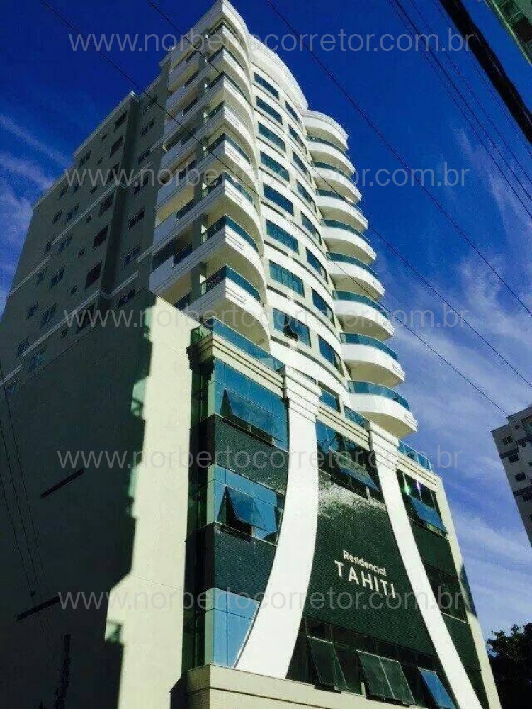 APARTAMENTO 3 SUTES NO MIOLO DE MEIA PRAIA !!