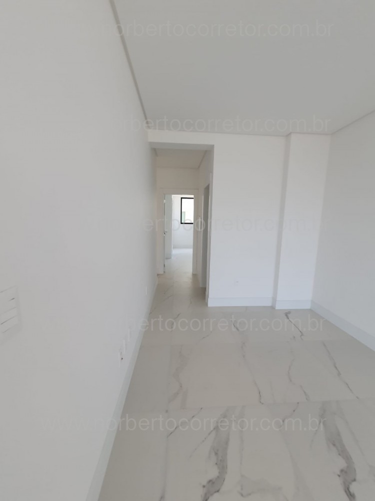 Apartamento quadra mar com 3 sutes!!!