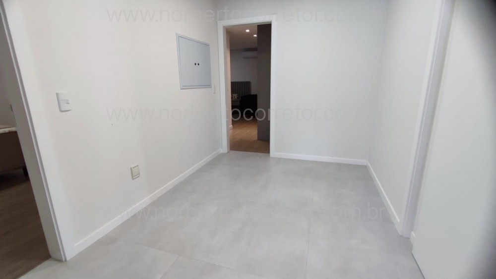 PLACE VENDOME 4 SUTES FINAMENTE MOBILIADO 