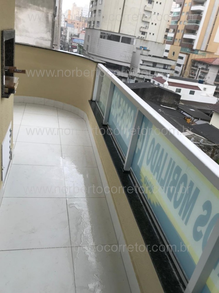 Apartamento 3 dormitrios, Meia Praia, Itapema SC 