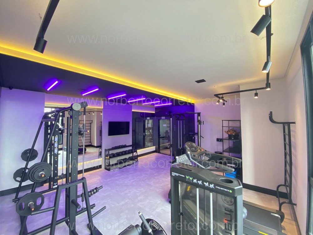 APARTAMENTO 03 SUTES NA QUADRA MAR DE MEIA PRAIA