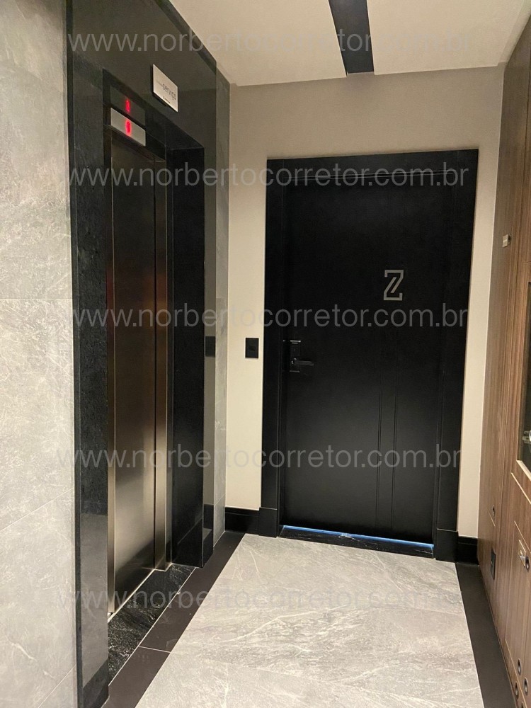 APARTAMENTO 03 SUTES NA QUADRA MAR DE MEIA PRAIA