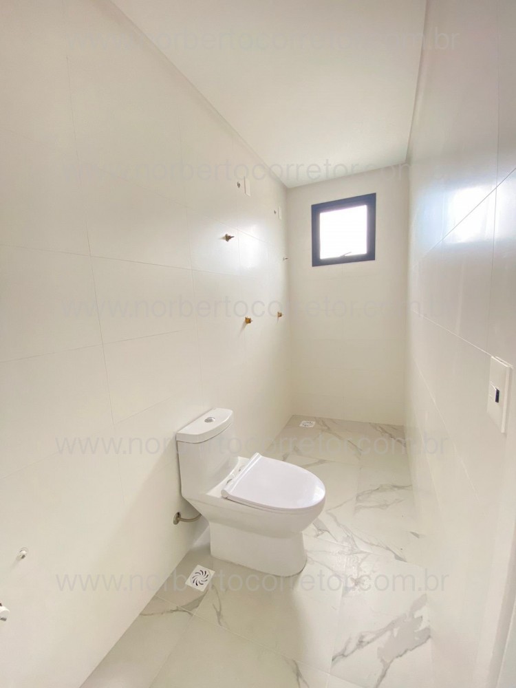 APARTAMENTO 03 SUTES NA QUADRA MAR DE MEIA PRAIA