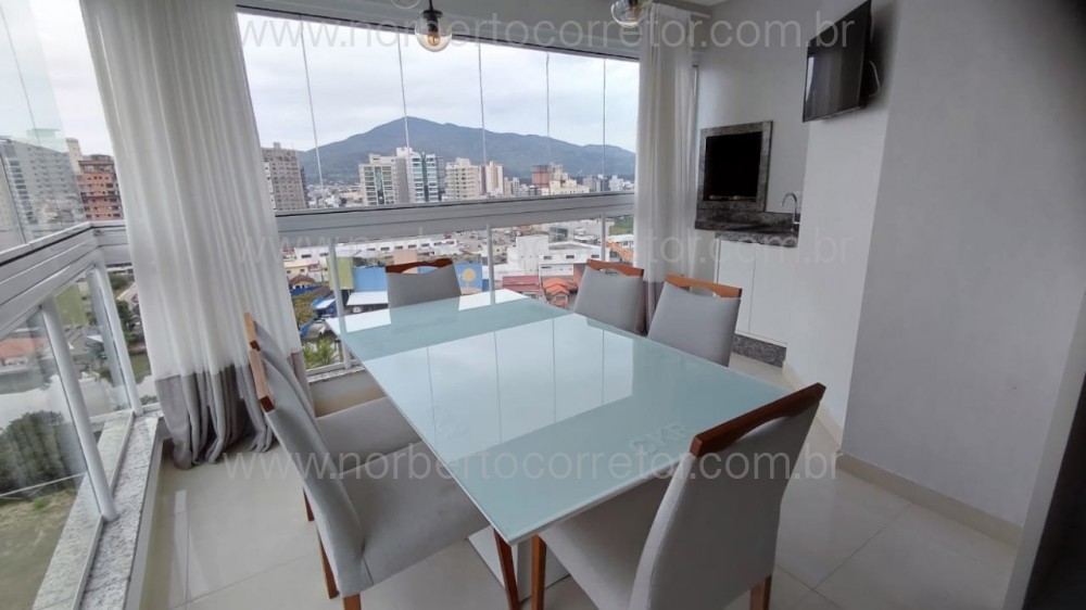 Apartamento,3 sutes, quadra mar Itapema SC 