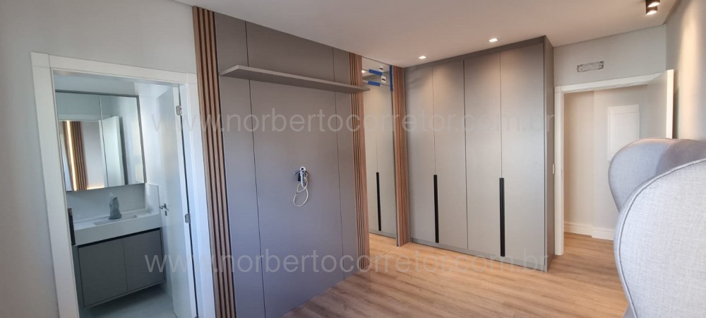 Apartamento de Alto Padro, Quadra Mar, Itapema SC