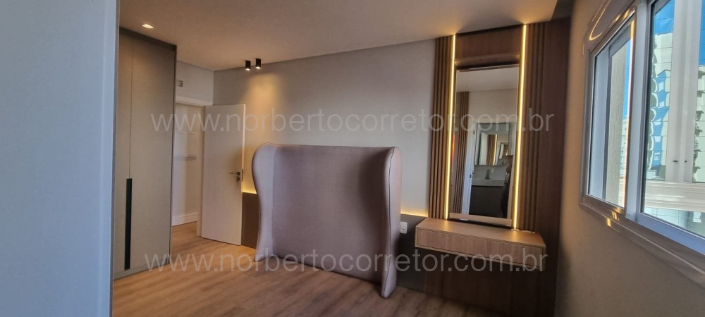 Apartamento de Alto Padro, Quadra Mar, Itapema SC