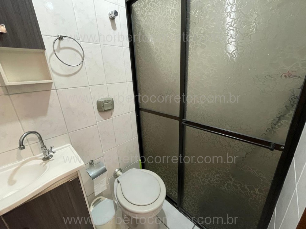 Apartamento 2 dormitrios, quadra mar, Itapema SC 