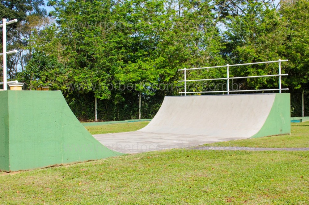 TERRENO A VENDA NO CHACARA FLORA 