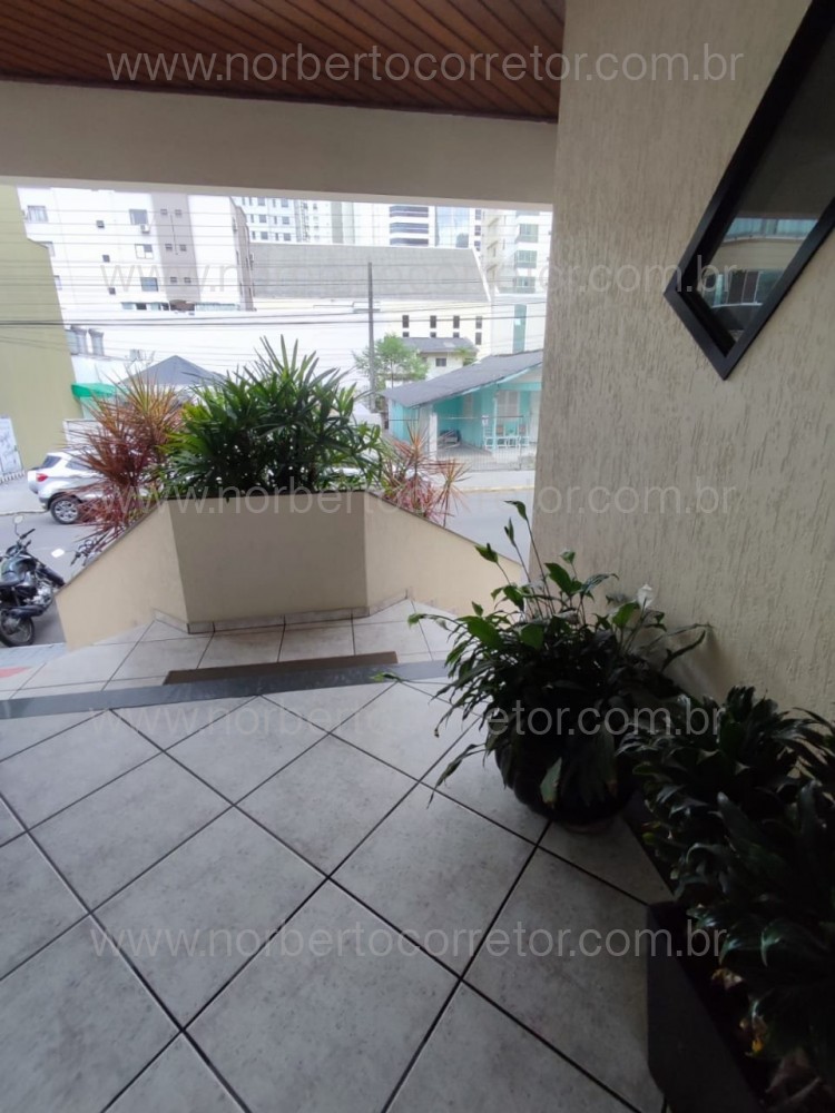 Apartamento 2 dormitrios , Meia Praia, Itapema SC
