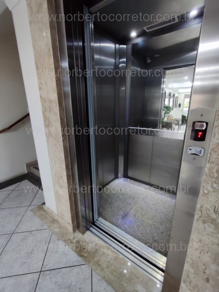 Apartamento 2 dormitrios , Meia Praia, Itapema SC