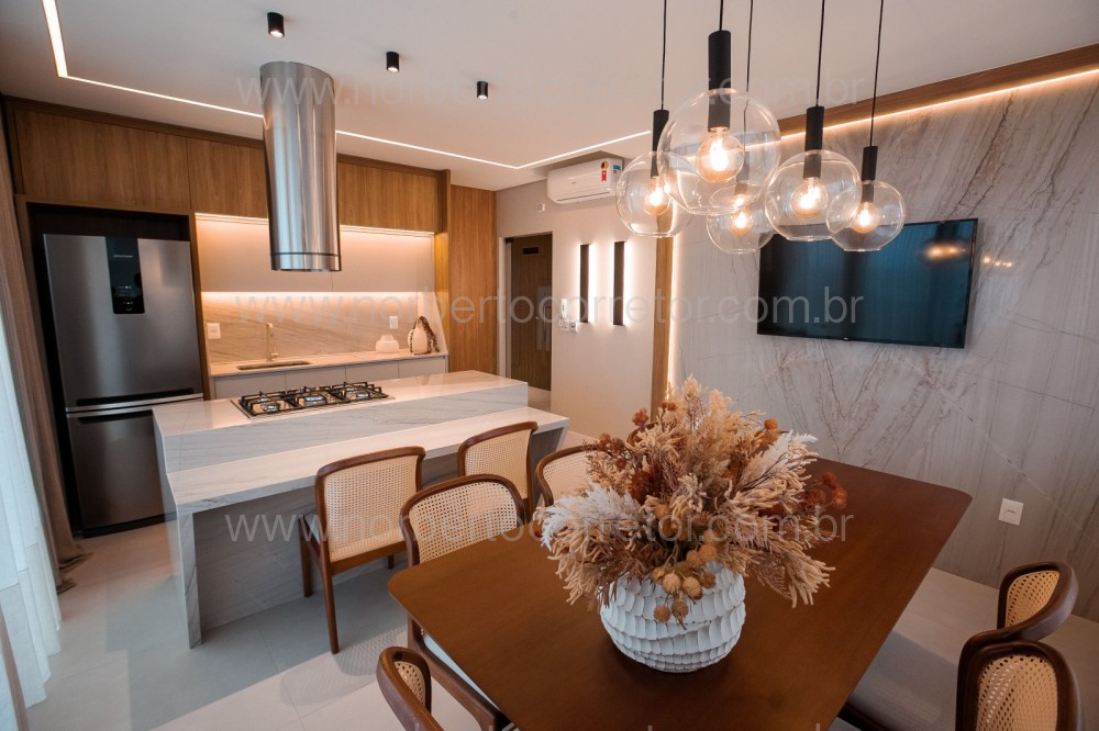 APARTAMENTO FRENTE A VENDA EM BALNEARIO PEREQUE