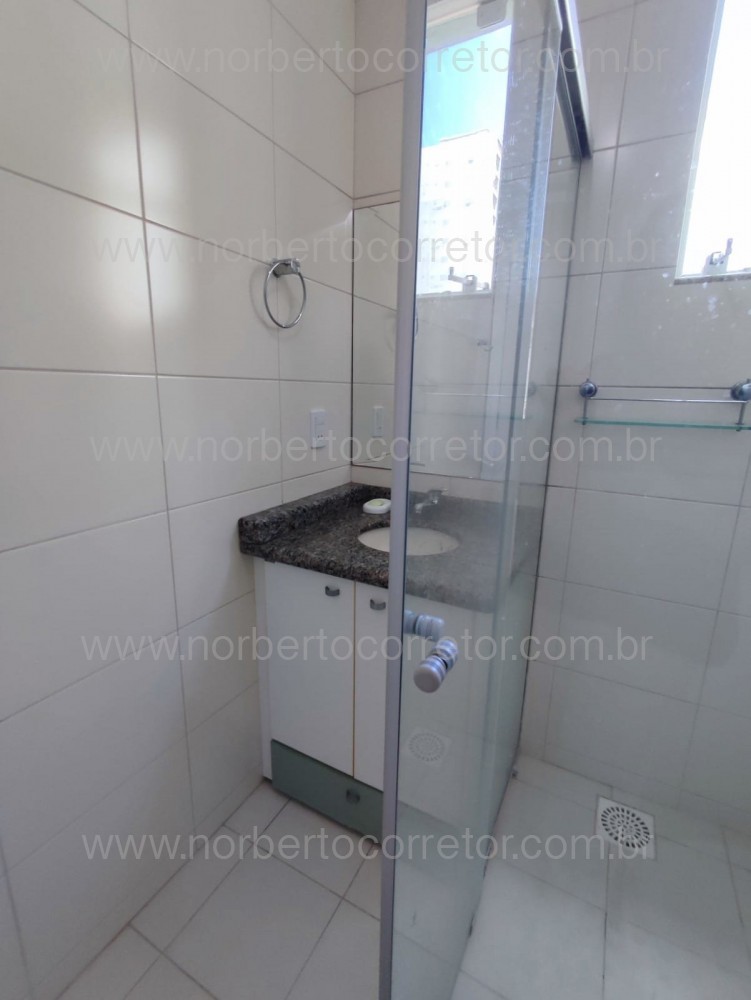 Apartamento 3 dormitrios, quadra mar Itapema SC 