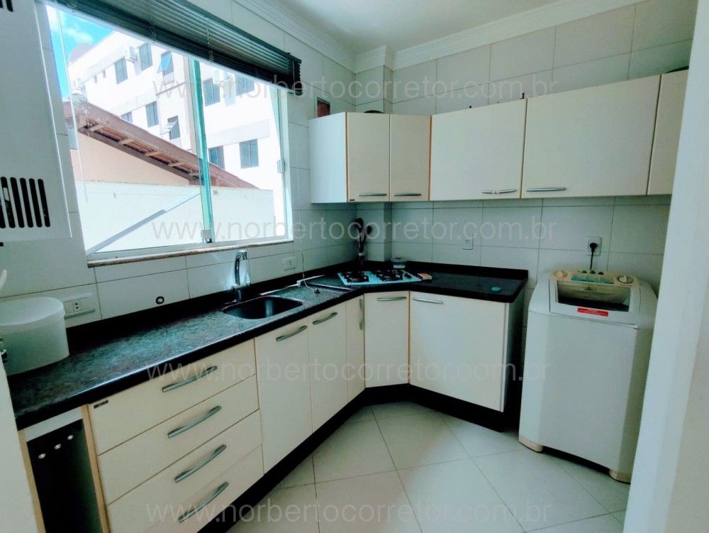 Apartamento 3 dormitrios, quadra mar Itapema SC 