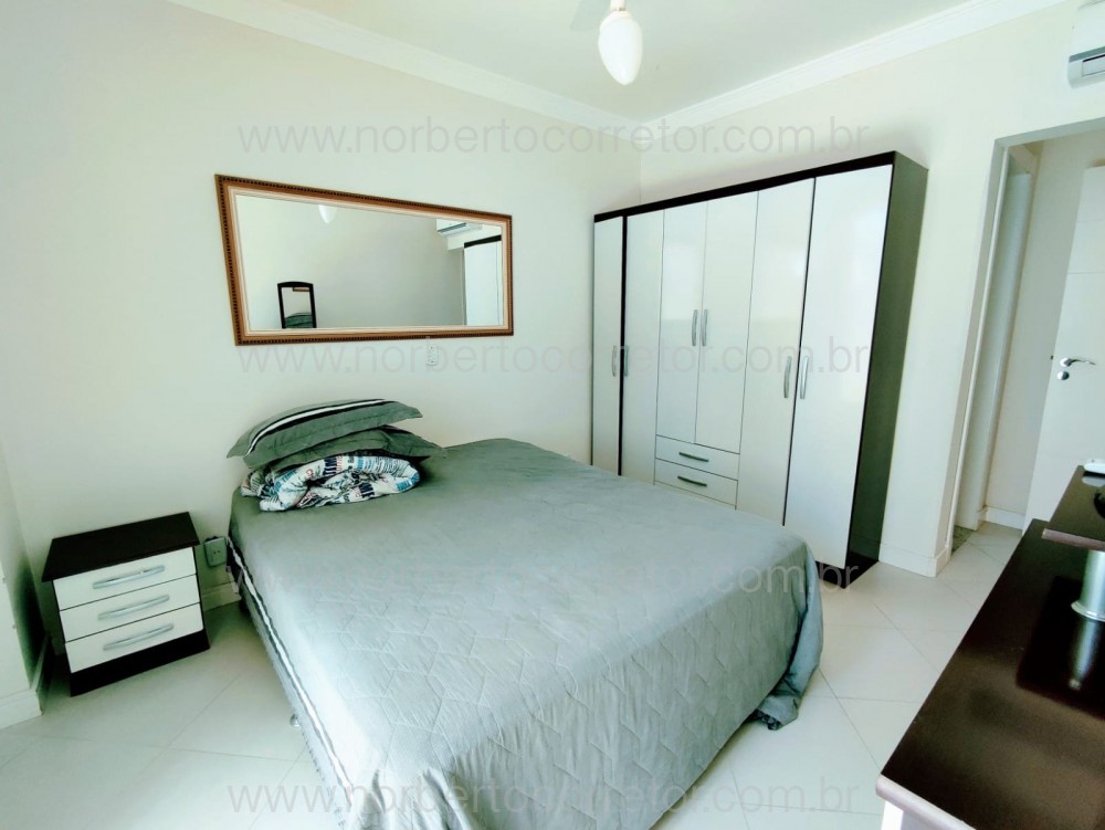 Apartamento 3 dormitrios, quadra mar Itapema SC 