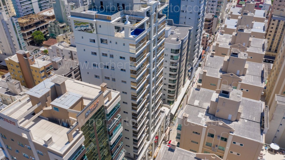 APARTAMENTO A VENDA EM MEIA PRAIA | 4 SUTES 