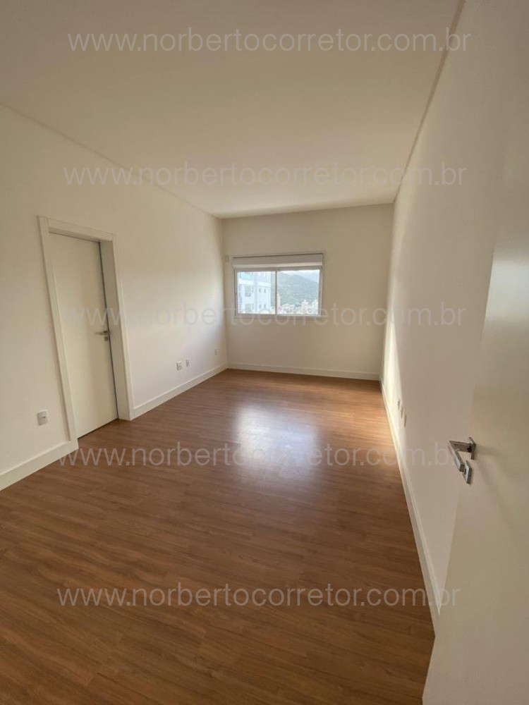 APARTAMENTO A VENDA EM MEIA PRAIA | 4 SUTES 