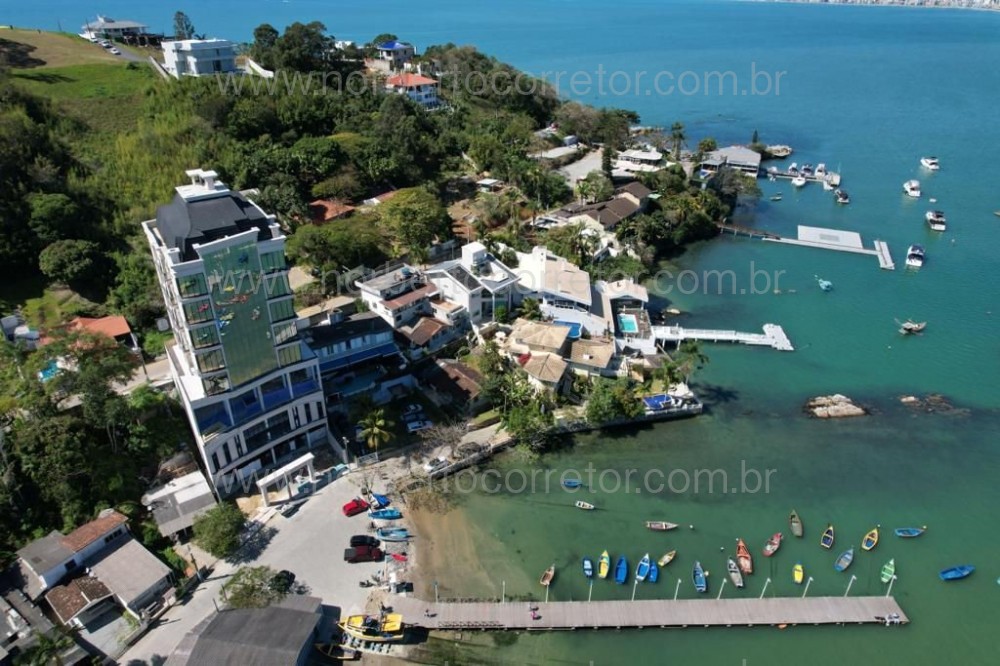 APARTAMENTO FRENTE MAR A VENDA EM ITAPEMA 