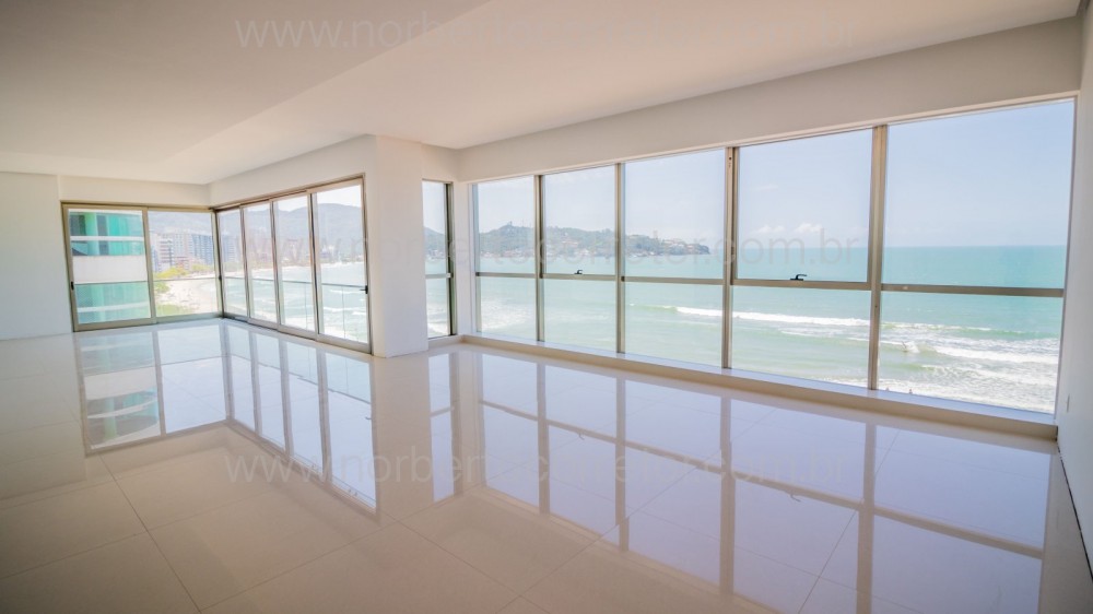 APARTAMENTO A VENDA DE FRENTE PARA O MAR 