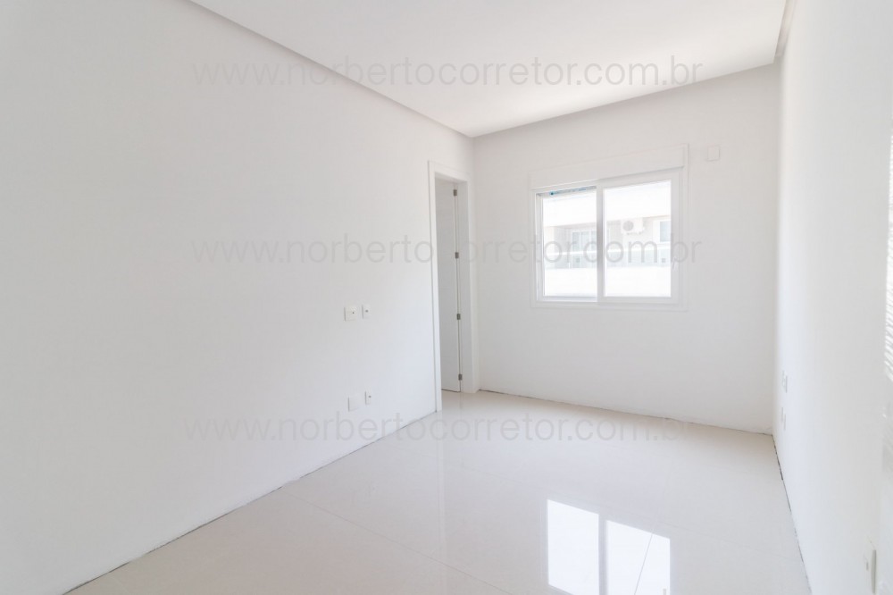 APARTAMENTO A VENDA DE FRENTE PARA O MAR 