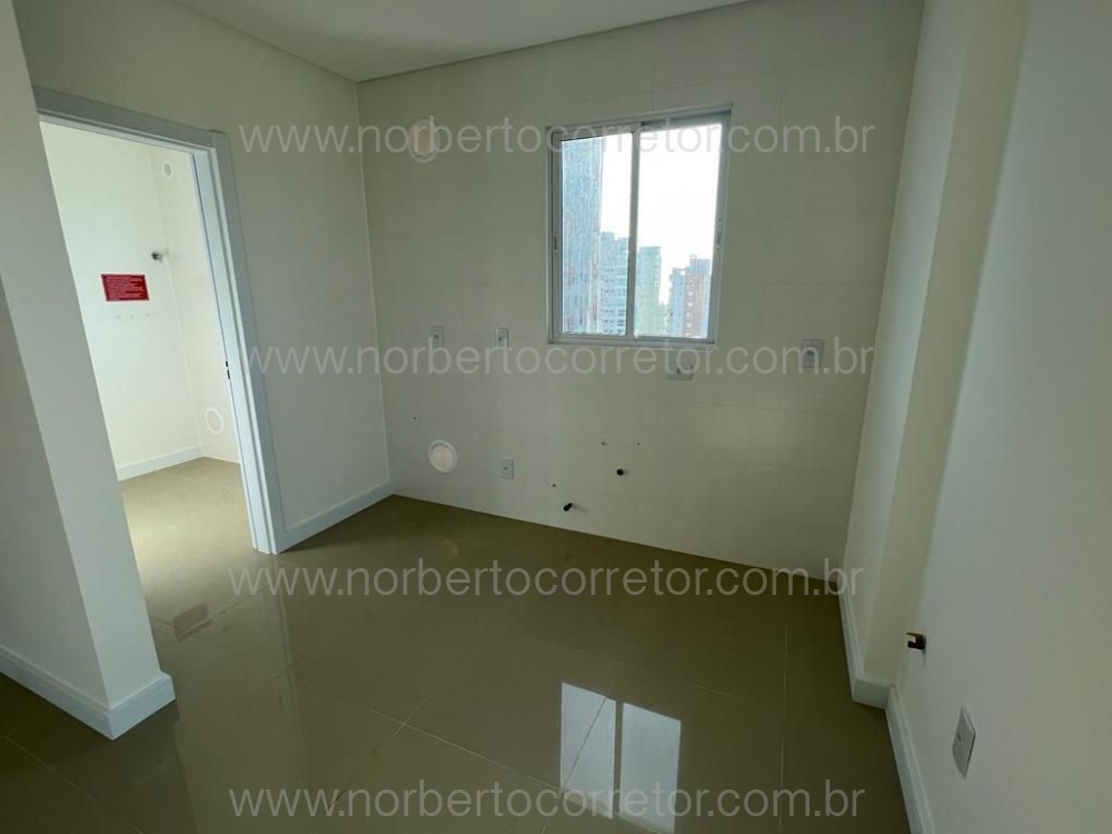 APARTAMENTO A VENDA EM MEIA PRAIA | 4 SUTES 