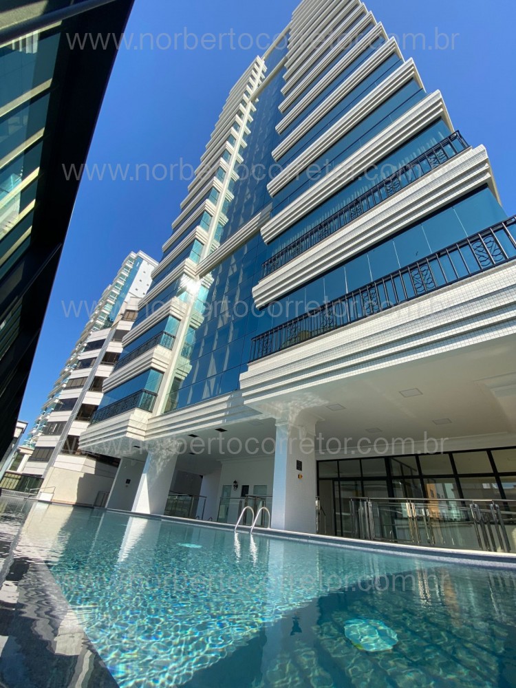 APARTAMENTO FRENTE AVENIDA - 04 SUITES