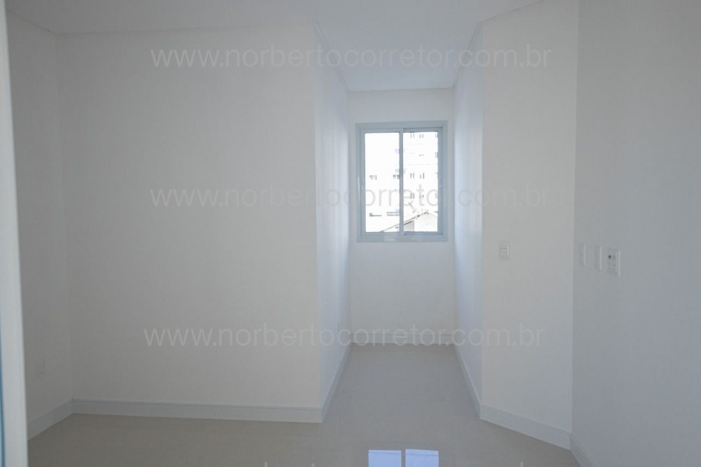 APARTAMENTO A VENDA EM MEIA PRAIA ITAPEMA 