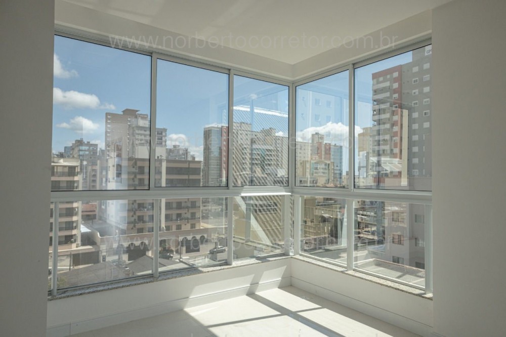 APARTAMENTO A VENDA EM MEIA PRAIA ITAPEMA 