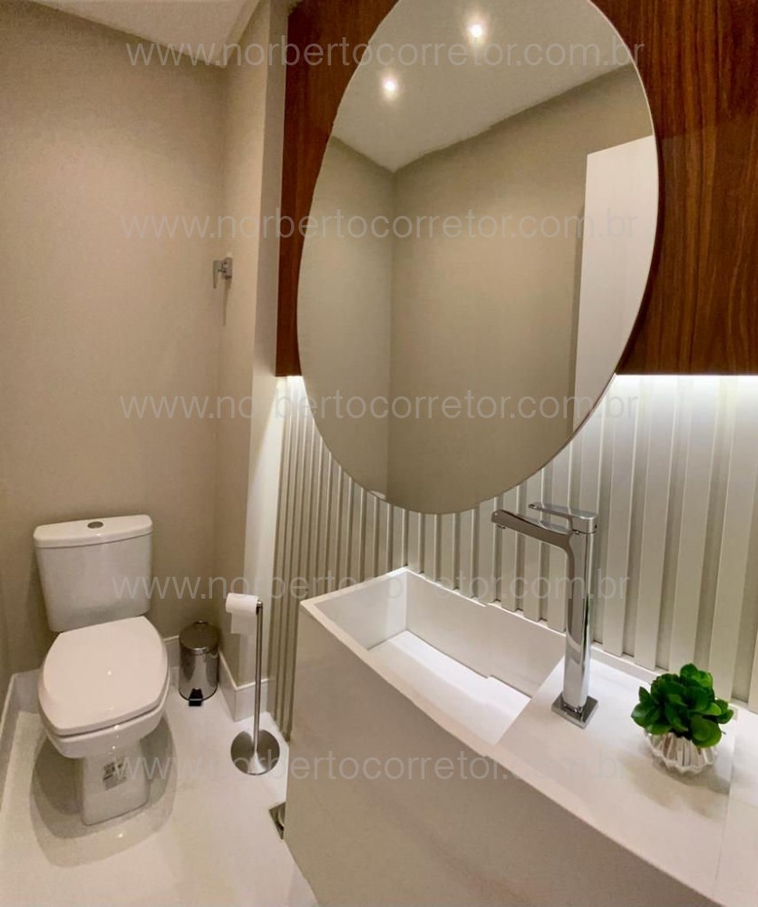 APARTAMENTO A VENDA NA QUADRA MAR DE MEIA PRAIA