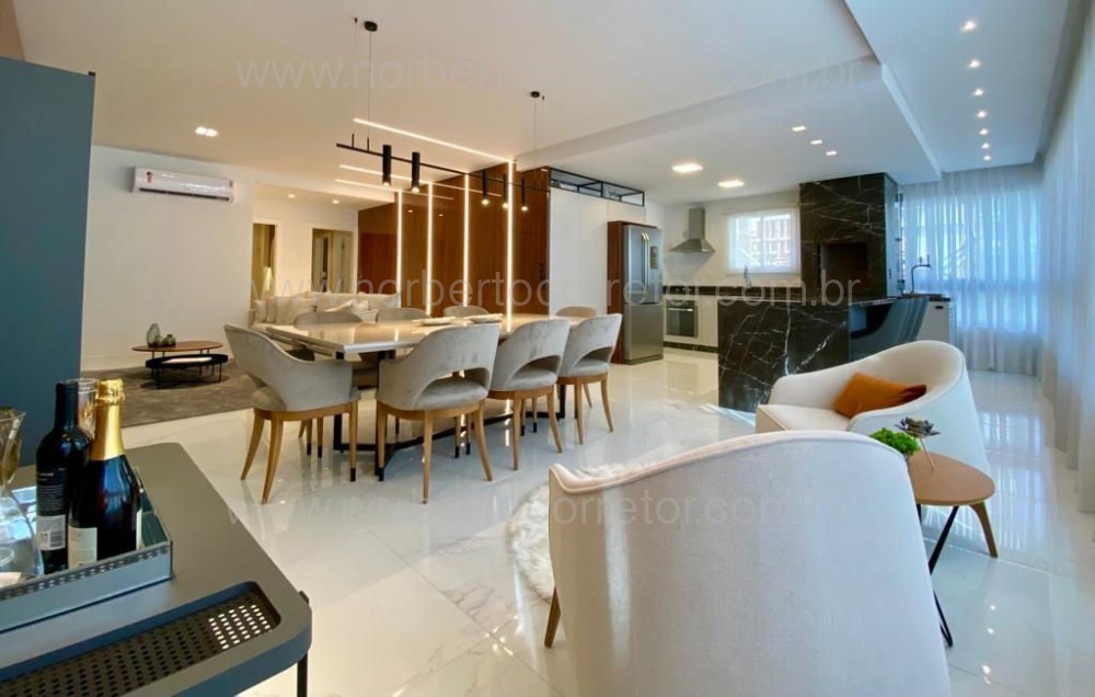 APARTAMENTO A VENDA NA QUADRA MAR DE MEIA PRAIA