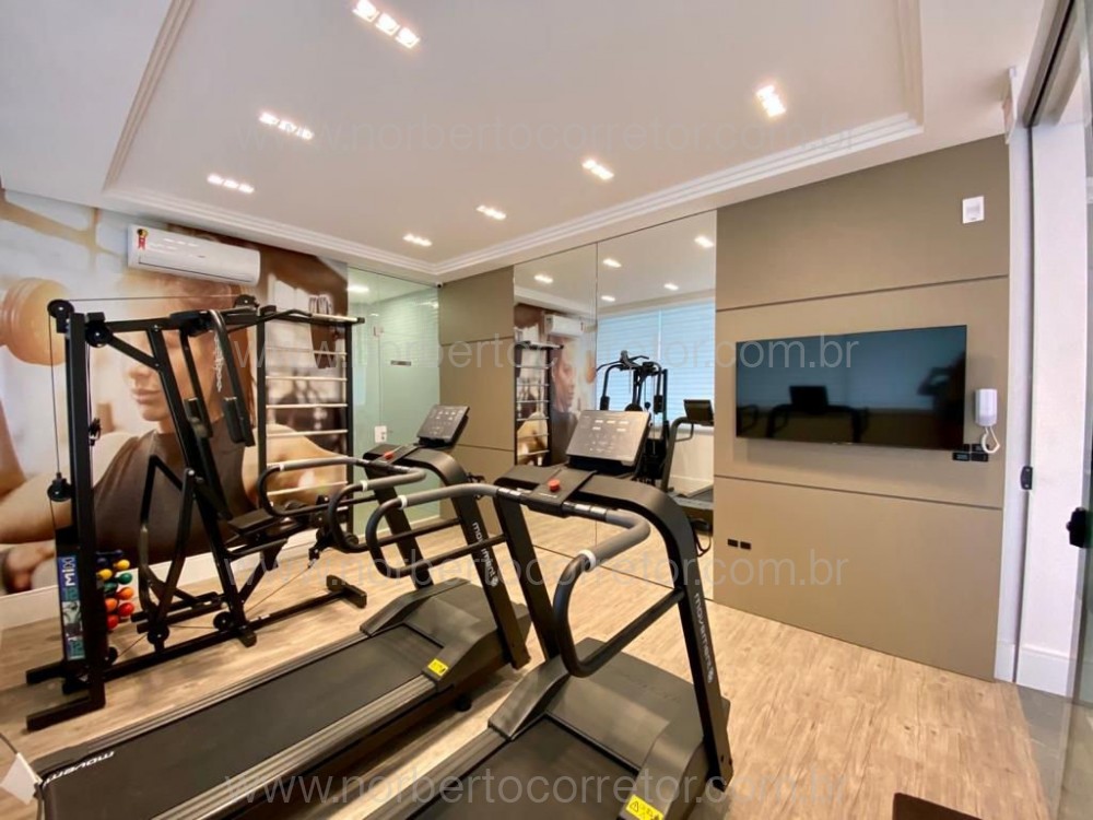 APARTAMENTO A VENDA NA QUADRA MAR DE MEIA PRAIA