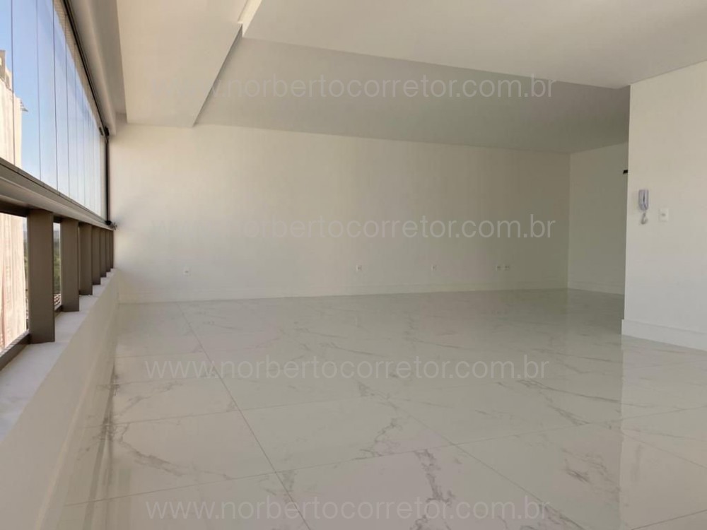 APARTAMENTO A VENDA NA QUADRA MAR DE MEIA PRAIA