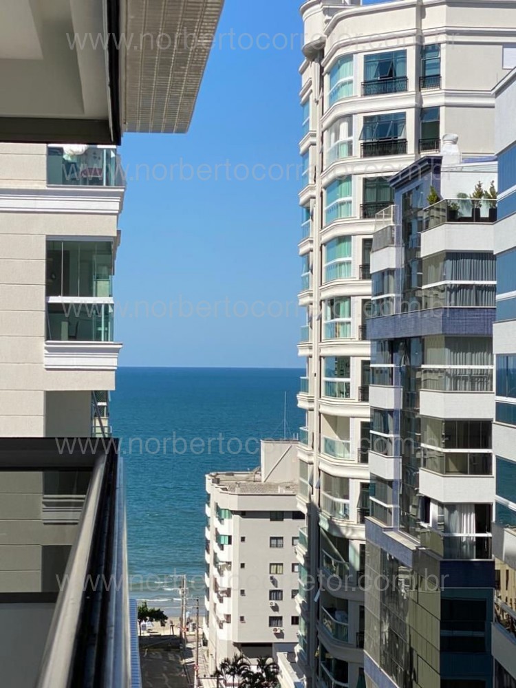 APARTAMENTO A VENDA NA QUADRA MAR DE MEIA PRAIA